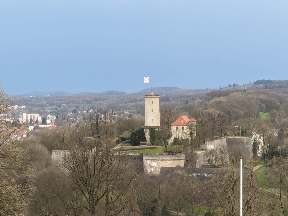 Mehr über den Artikel erfahren Bielefeld, wir brauchen euch!
